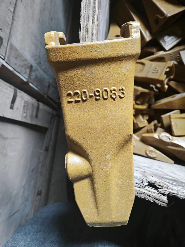 重荷キャットK80 220-9083歯 掘削機 クローラー掘削機のためのバケット歯