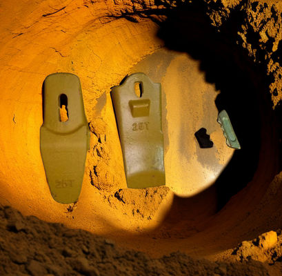 TIGのブランドの訓練の歯25Tの掘削機のバケツの石の歯の訓練のバケツの先端